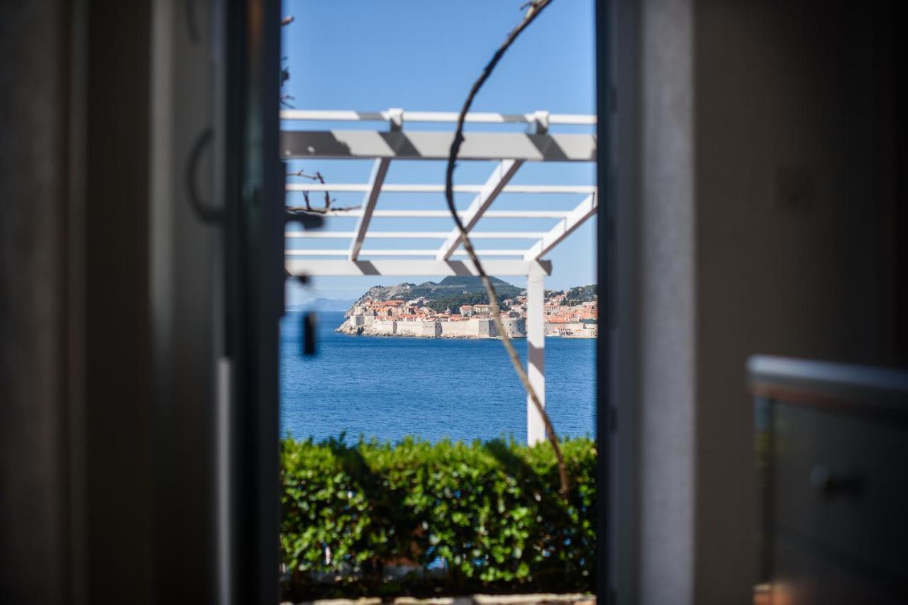Sea Whisper Apartment